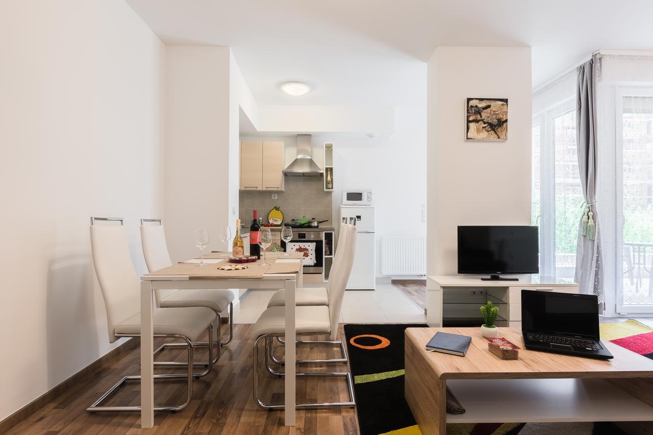 Corvin Holiday Apartments Hotel Budapest Eksteriør bilde