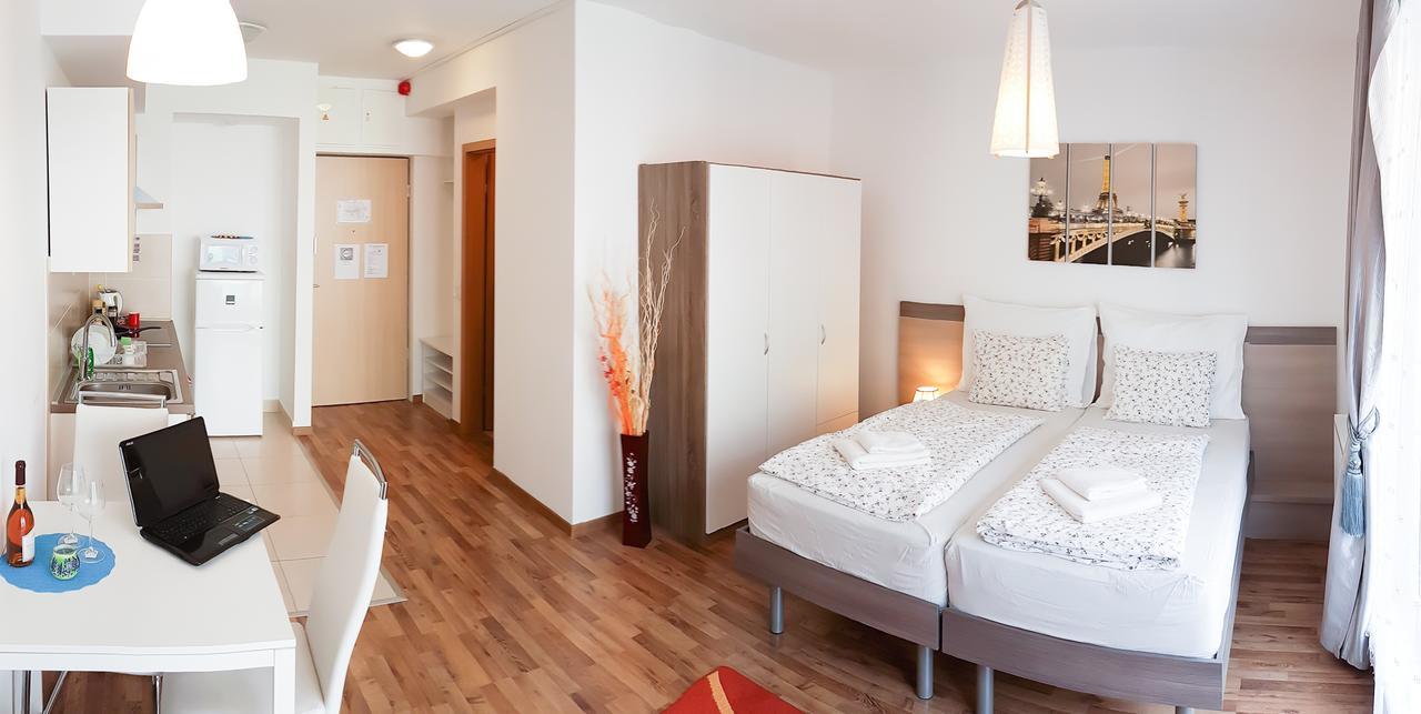 Corvin Holiday Apartments Hotel Budapest Eksteriør bilde