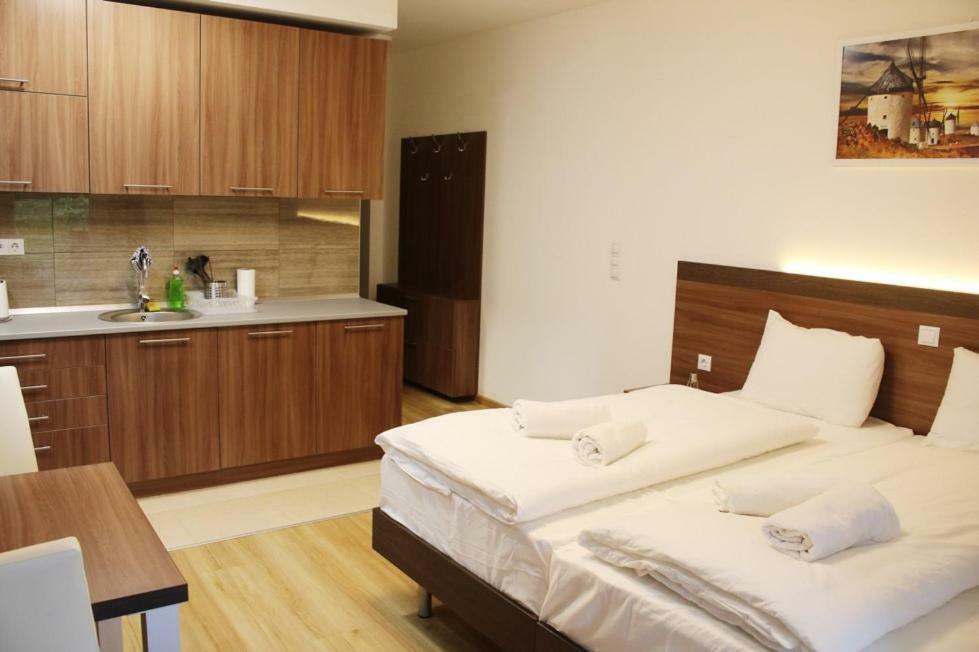 Corvin Holiday Apartments Hotel Budapest Eksteriør bilde