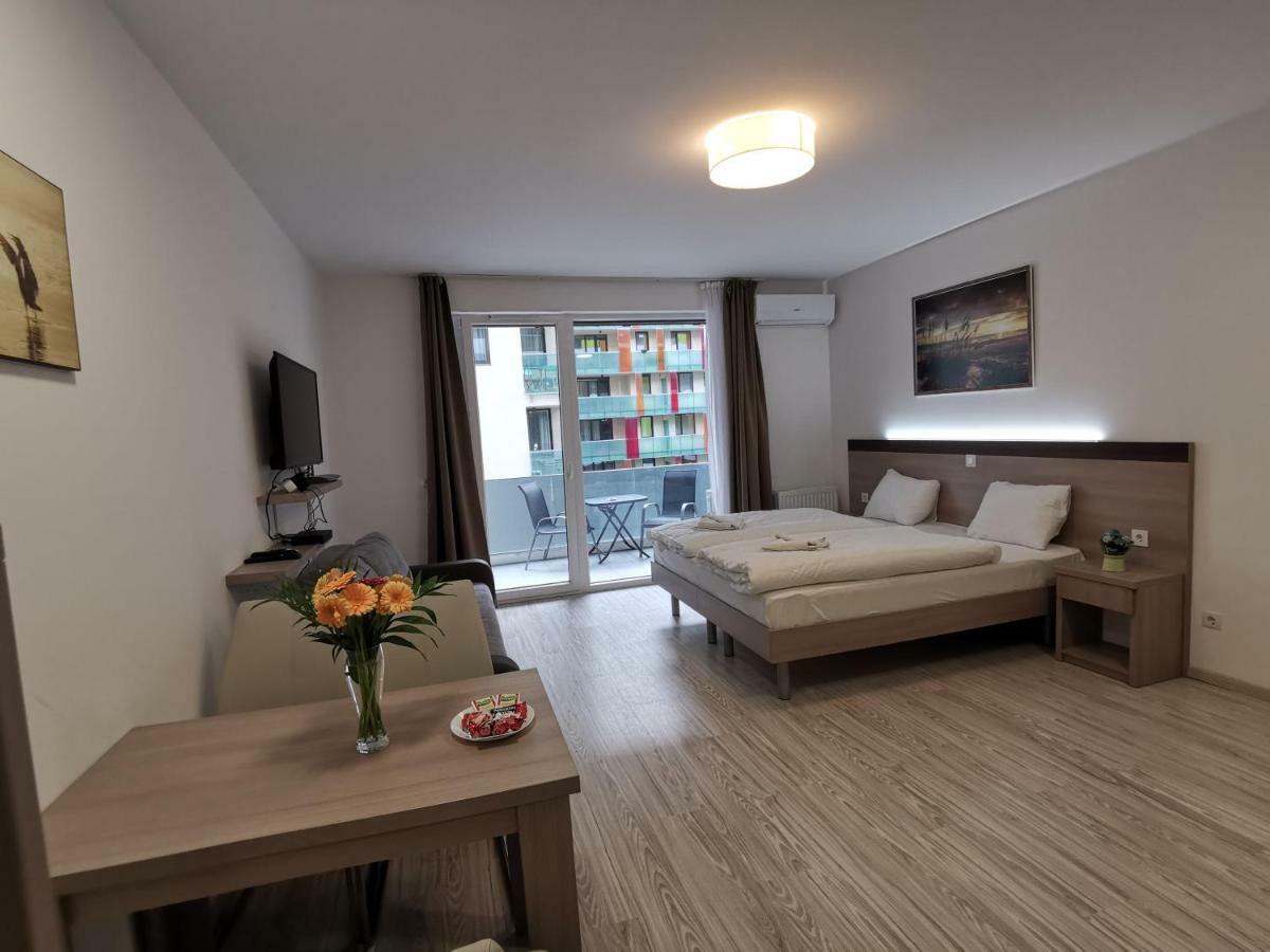 Corvin Holiday Apartments Hotel Budapest Eksteriør bilde