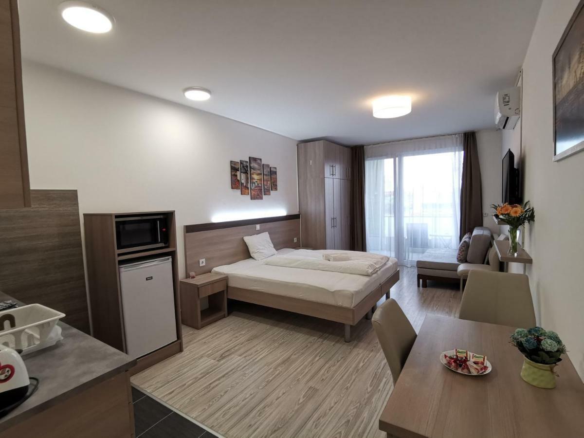 Corvin Holiday Apartments Hotel Budapest Eksteriør bilde
